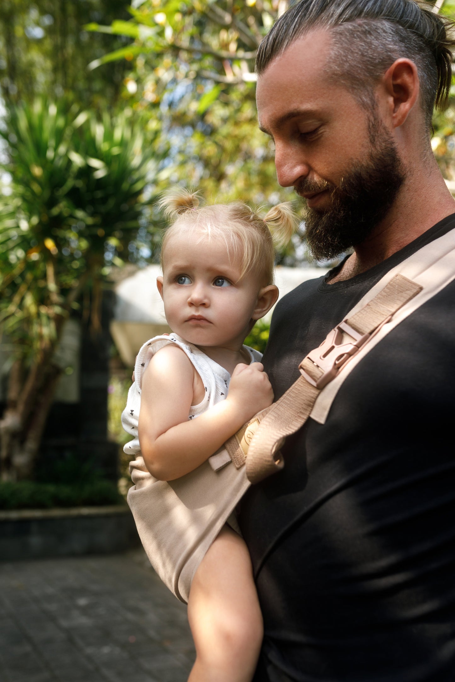 Milk Tea - Toddler Hip Carrier