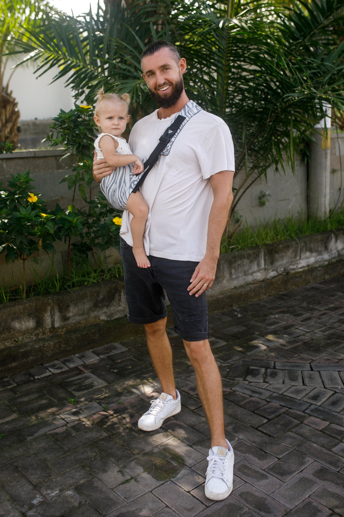 Grey Zebra - Toddler Hip Carrier