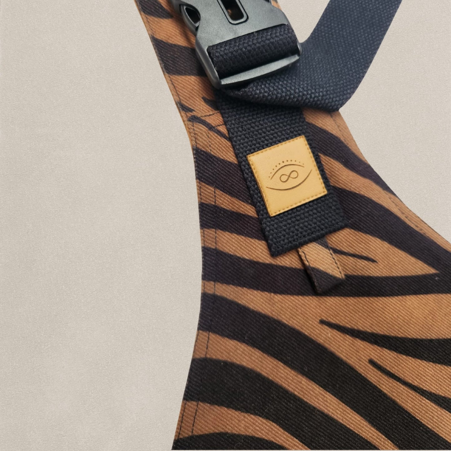 Caramel Zebra - Toddler Hip Carrier