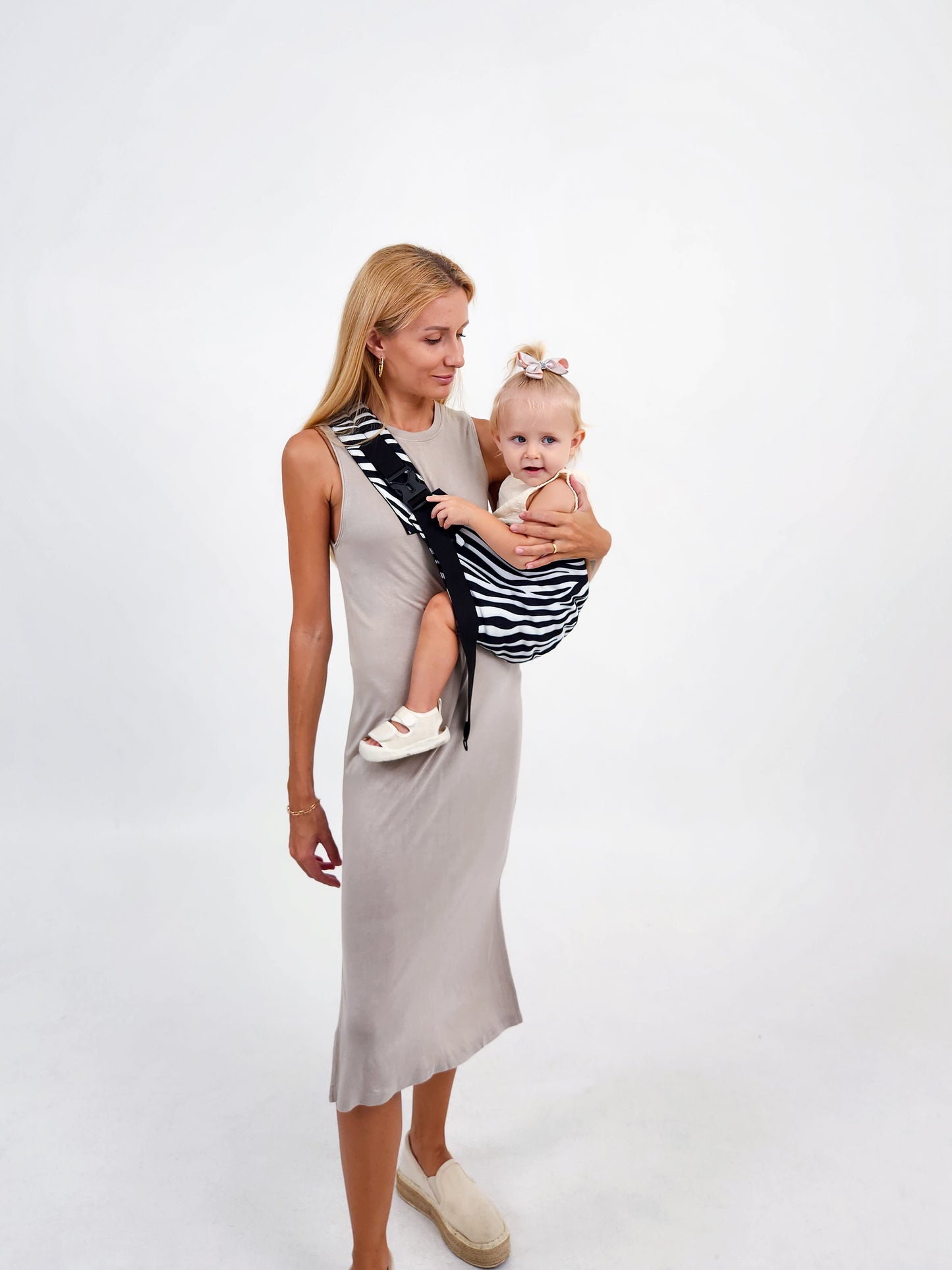 Zebra Black & White - Toddler Carrier